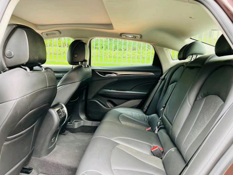 东莞19年别克君越6