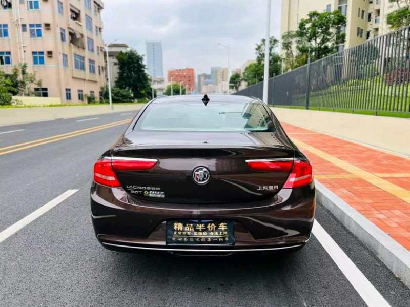 东莞19年别克君越9