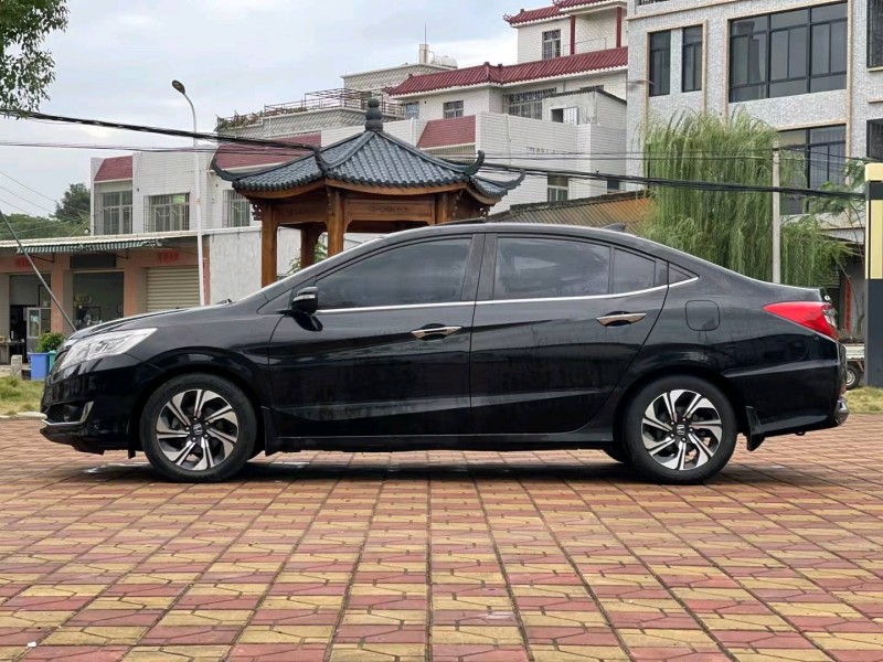 汕头18年本田凌派7