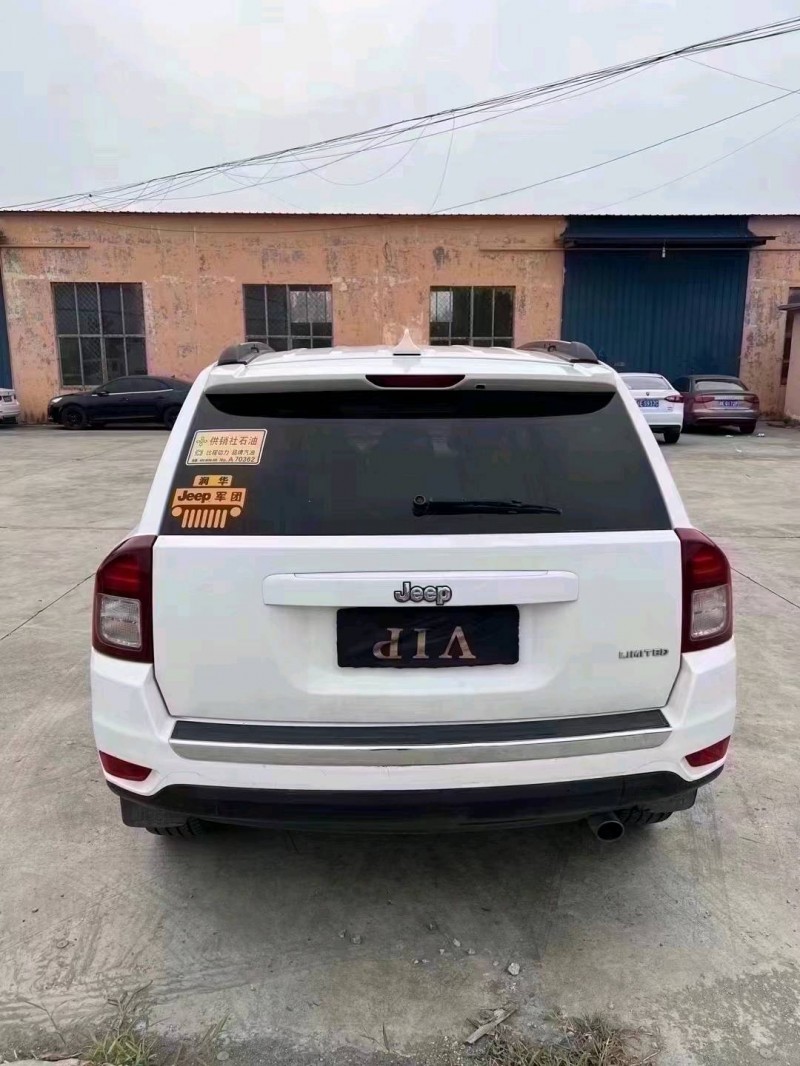 济宁15年Jeep指南者2