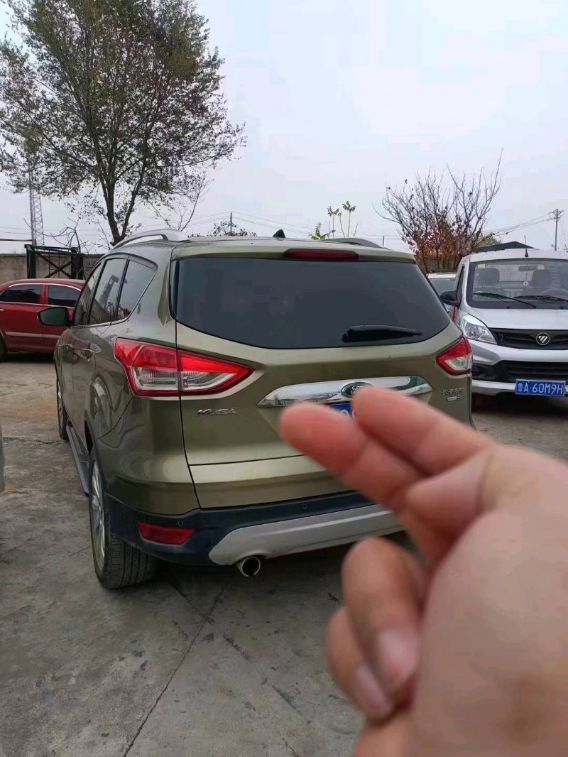 济宁13年福特翼虎6