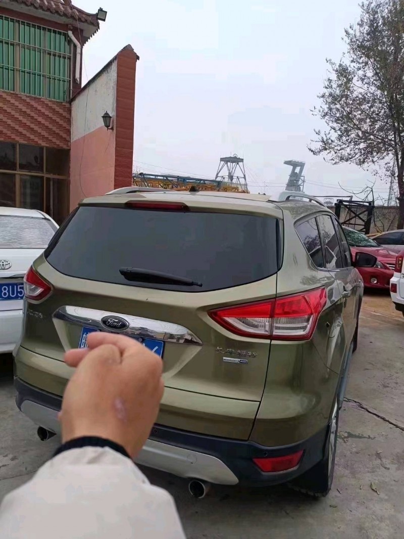 济宁13年福特翼虎7