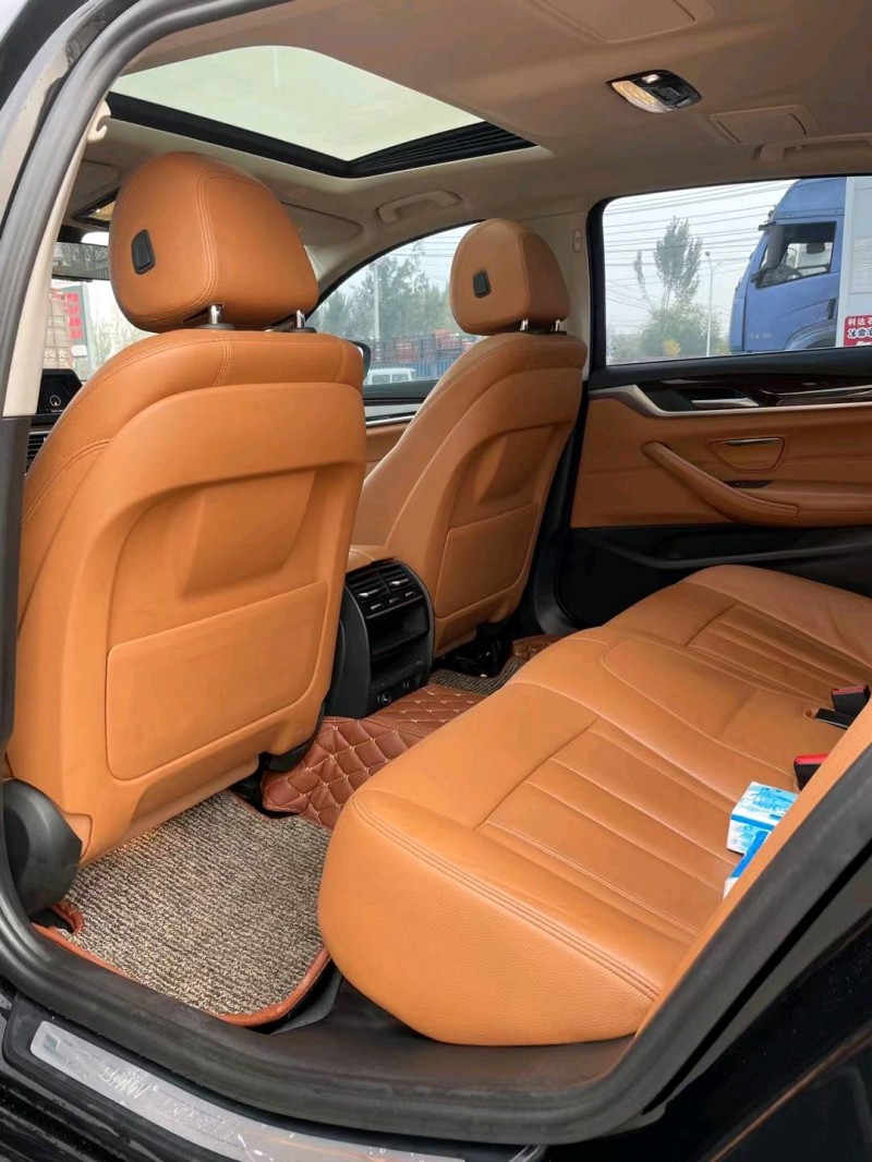 保定18年宝马5系8