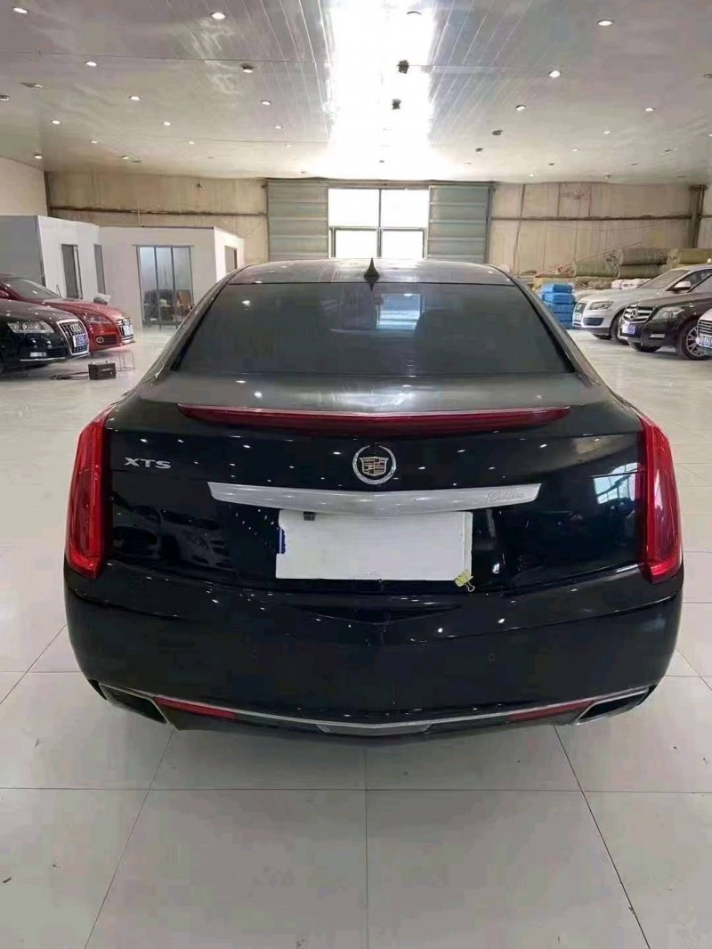 北京15年凯迪拉克XTS9