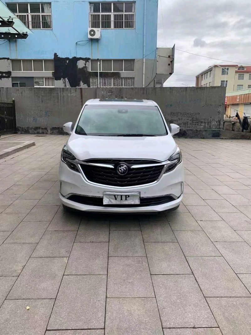 青岛20年别克GL810