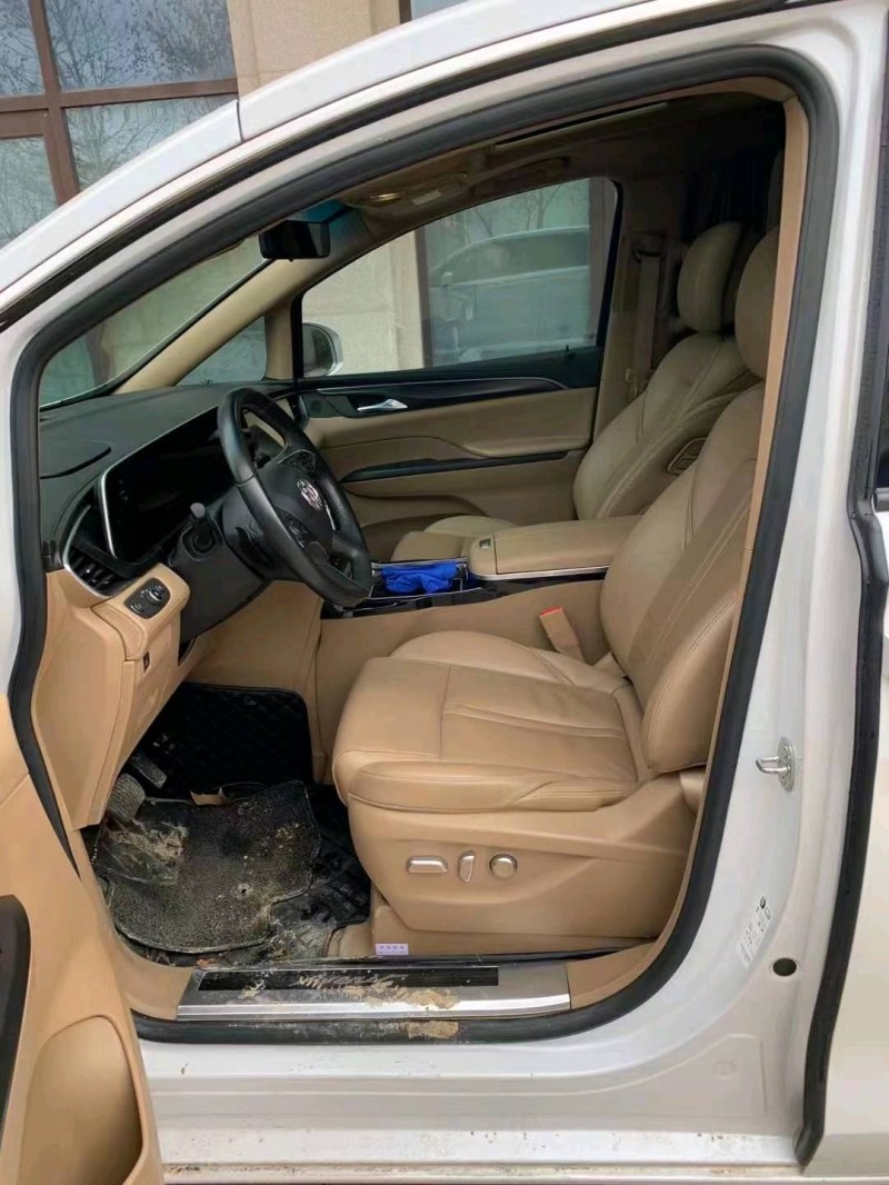 青岛20年别克GL86