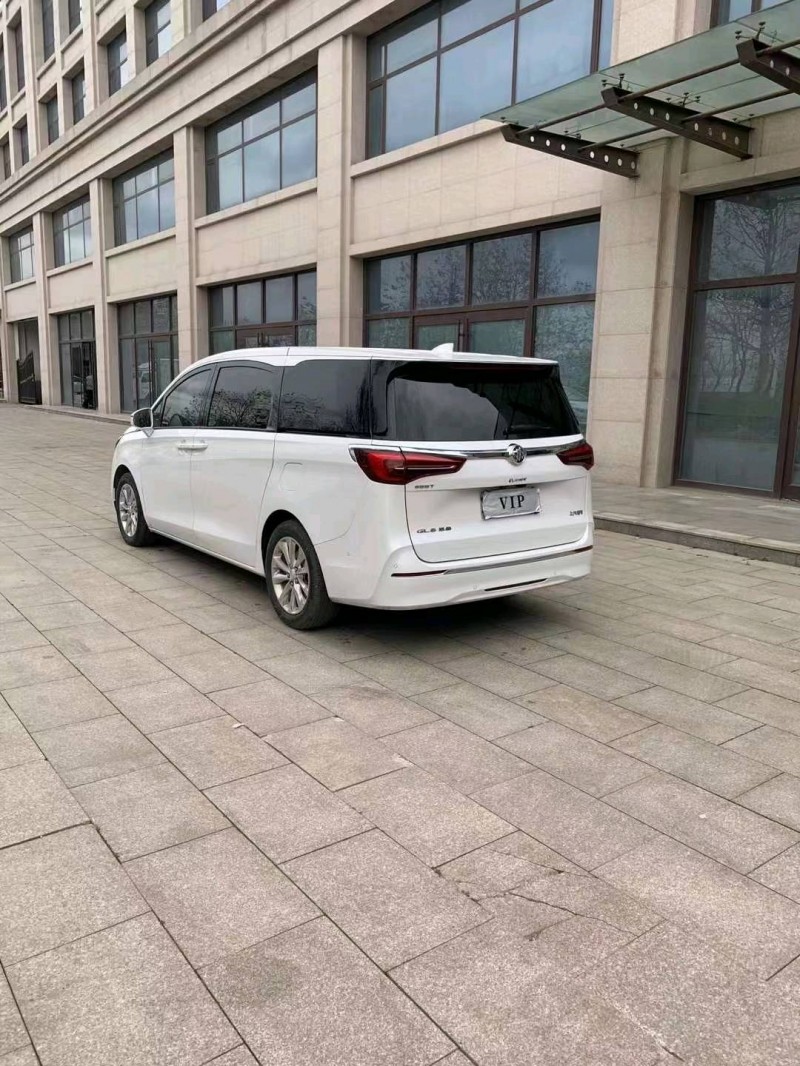 青岛20年别克GL83