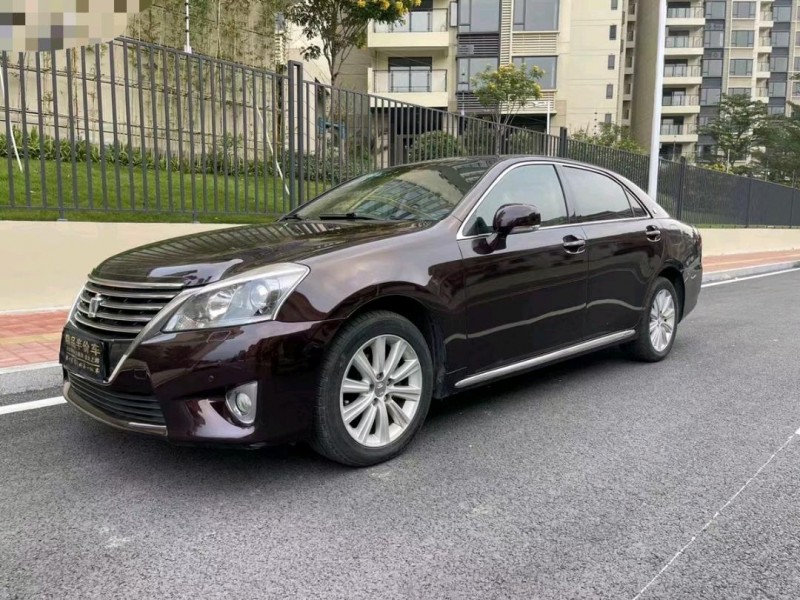 东莞14年丰田皇冠3