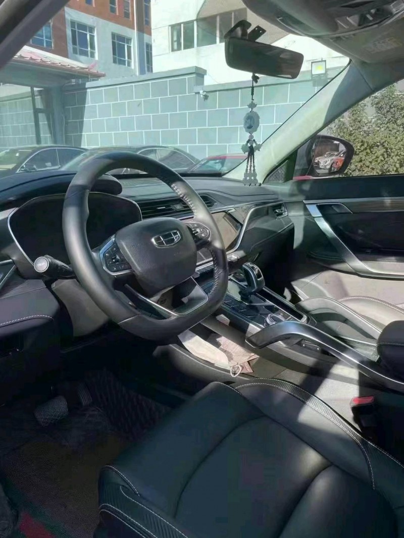 邯郸20年吉利博越7