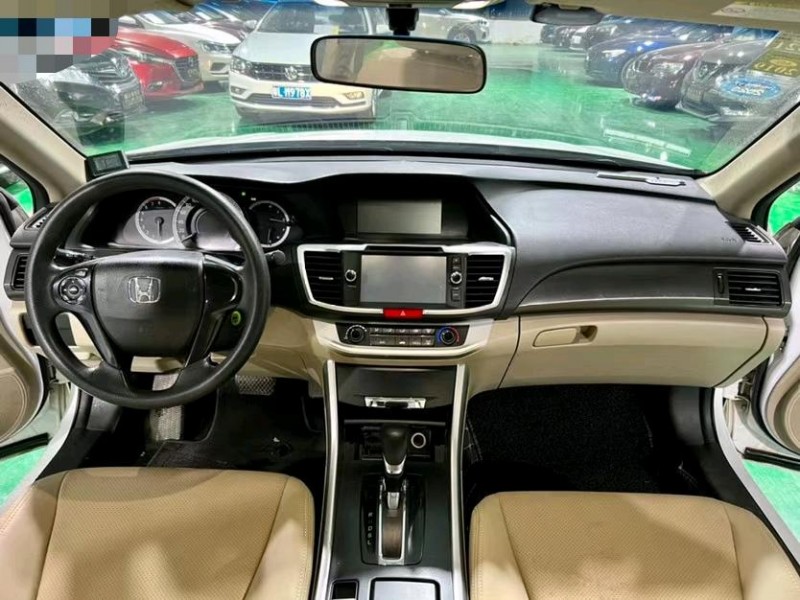 东莞15年本田雅阁5