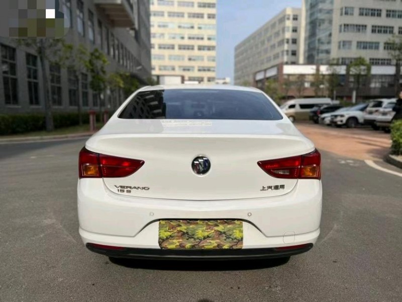 东莞17年别克威朗9