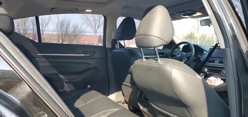 青岛19年日产天籁8