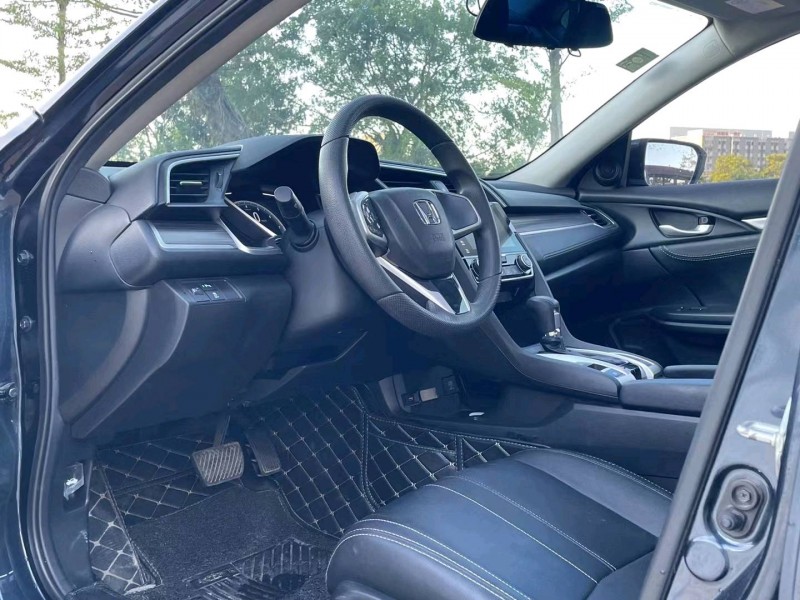 汕头19年本田思域4