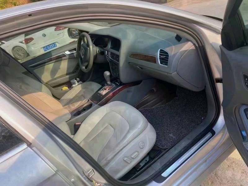 邯郸11年奥迪A4L3