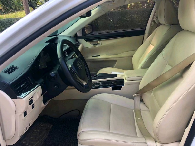 邯郸13年雷克萨斯ES2