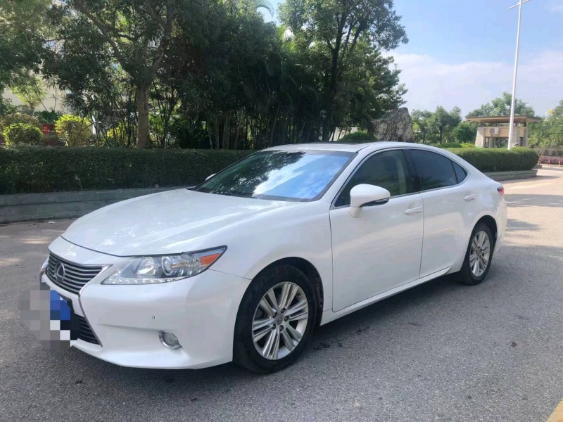 邯郸13年雷克萨斯ES5