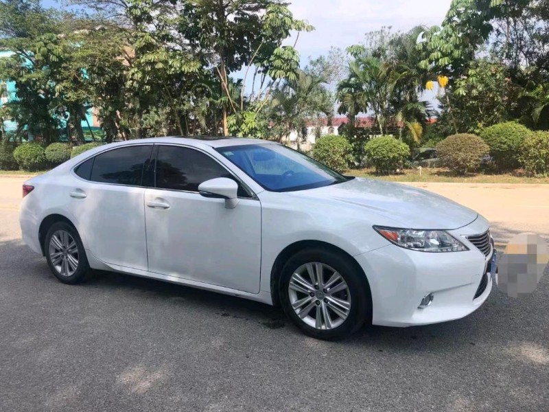 邯郸13年雷克萨斯ES9