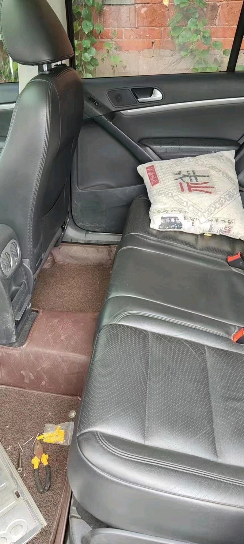 邯郸16年大众途观3