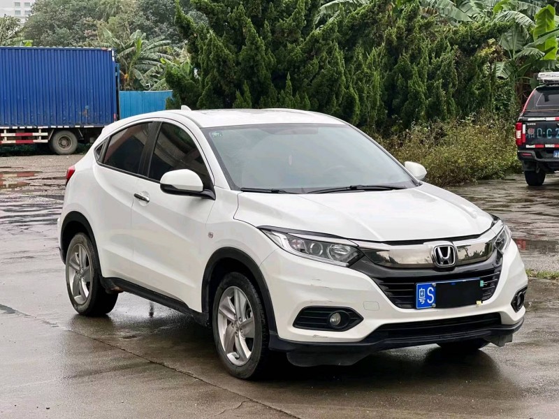 东莞19年本田缤智3