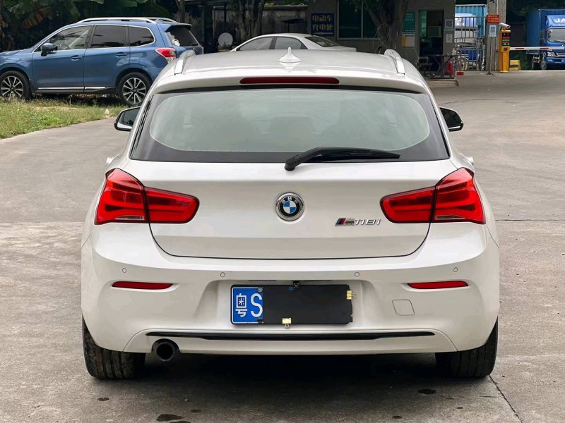 东莞19年宝马1系4