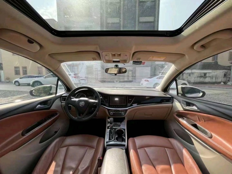 珠海16年别克威朗7