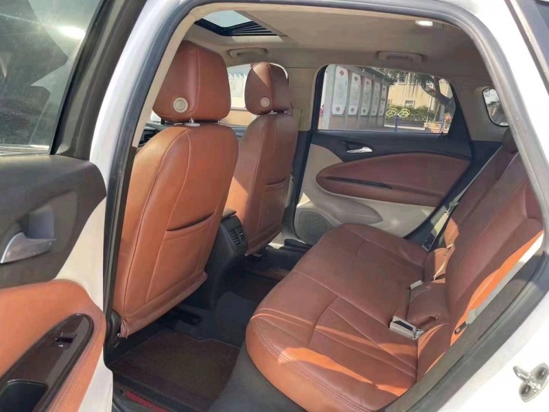 珠海16年别克威朗8