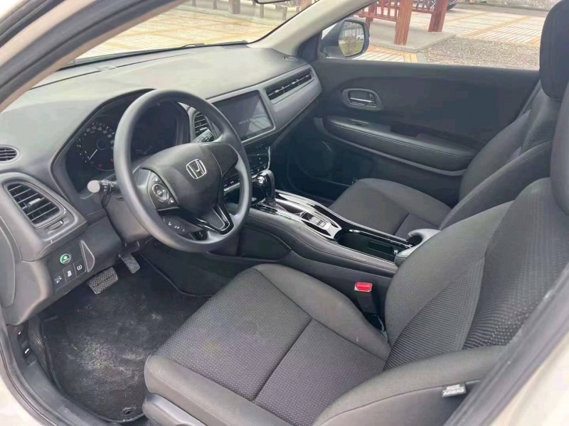 珠海19年本田缤智5