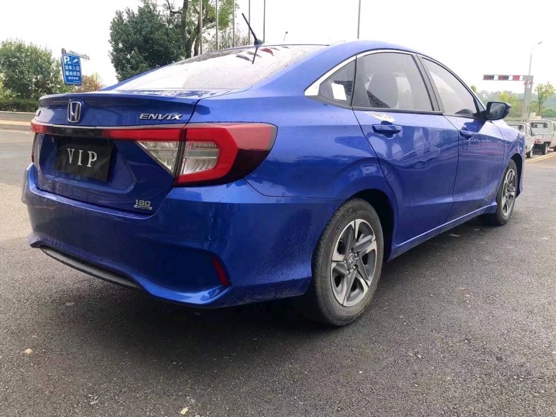 宜春19年本田享域8