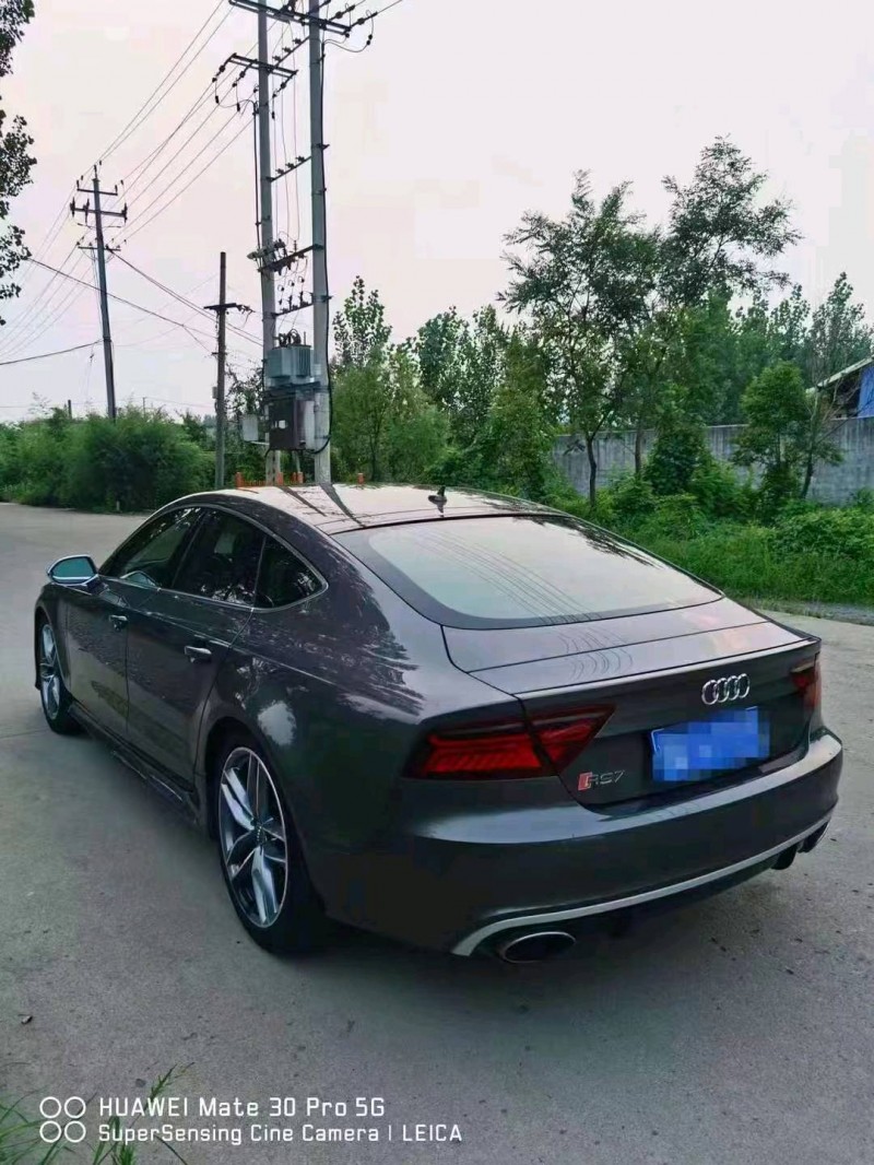 济宁14年奥迪A7L8