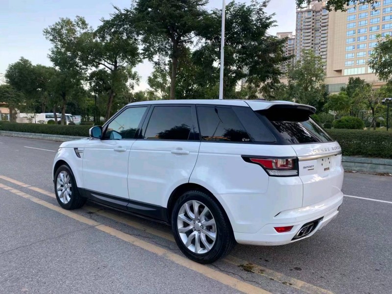 珠海16年路虎揽胜运动3