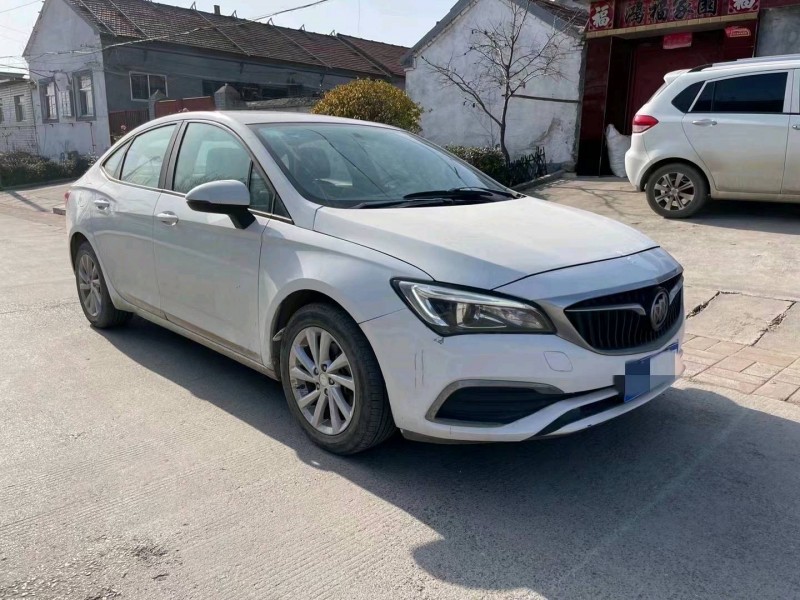 烟台18年别克威朗4