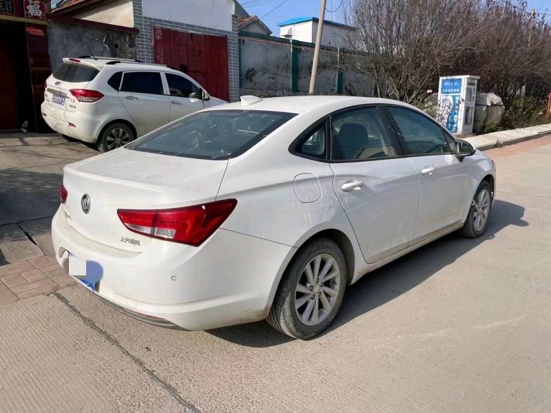 烟台18年别克威朗7