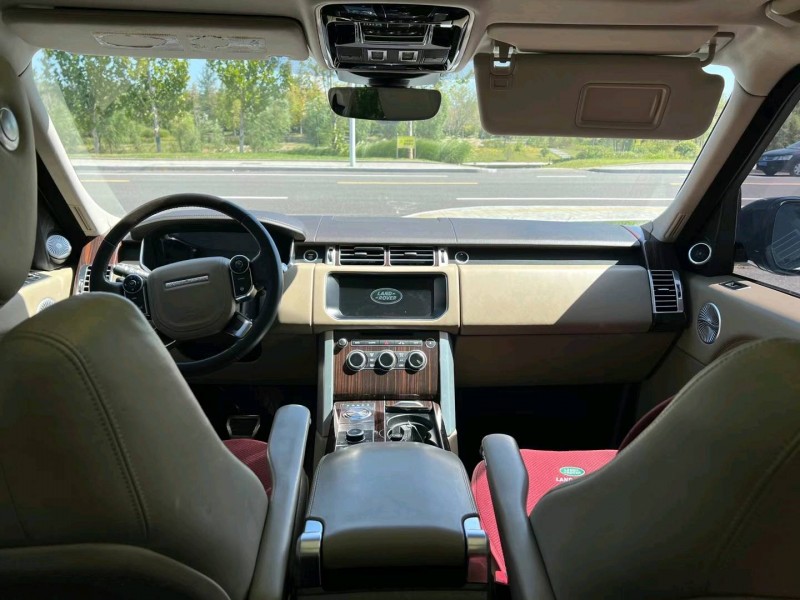 济南17年路虎揽胜行政5