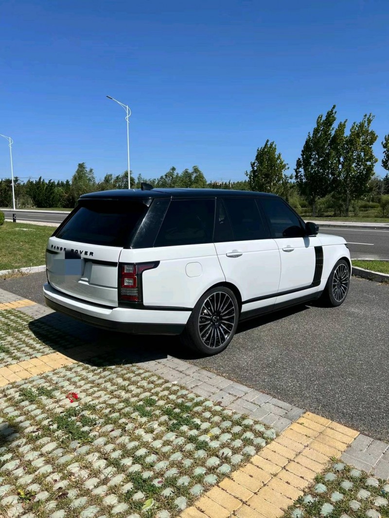 济南17年路虎揽胜行政7