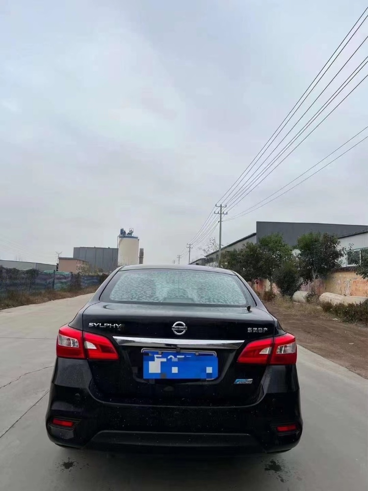 北京17年日产轩逸3