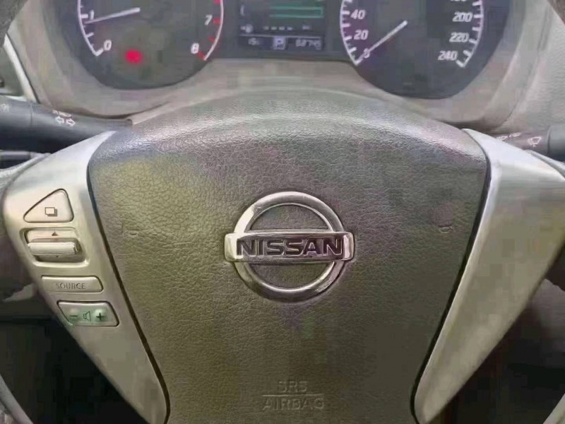 北京13年日产轩逸5