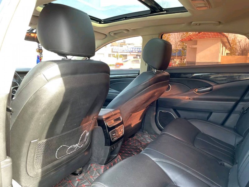 济宁17年吉利博瑞4