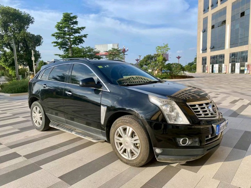 东莞16年凯迪拉克SRX2