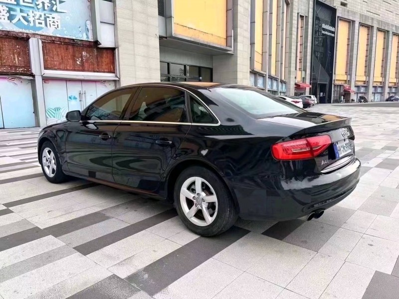 东莞17年奥迪A4L4