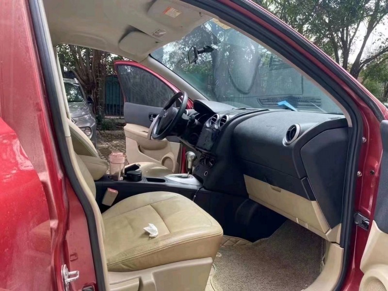 潍坊11年日产逍客5