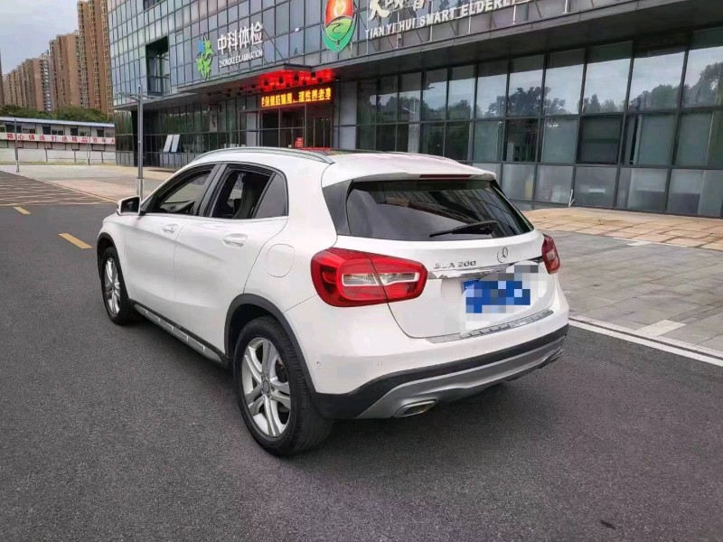 宜春16年奔驰GLA6