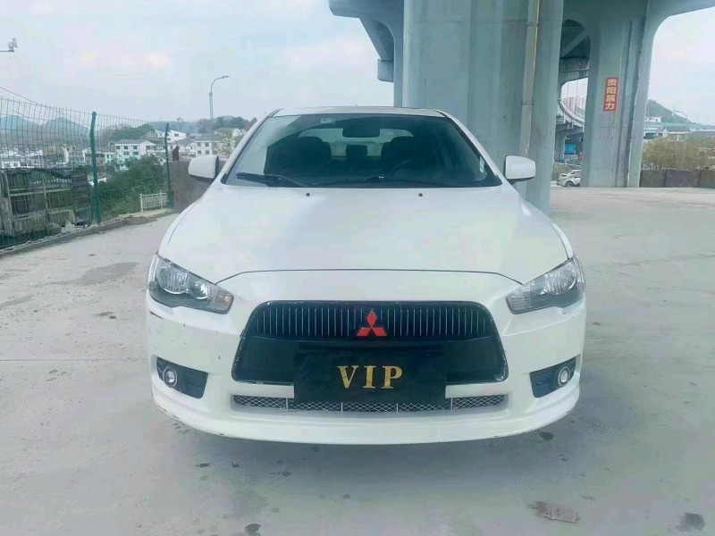 邯郸14年三菱翼神8