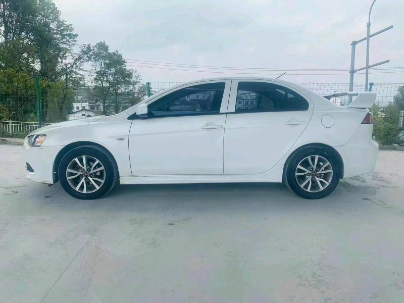 邯郸14年三菱翼神5