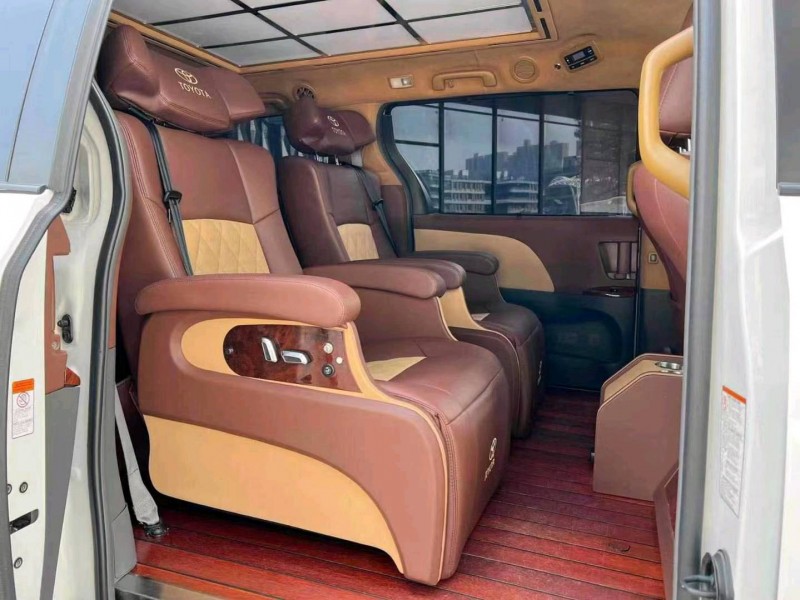 邯郸18年丰田塞纳3