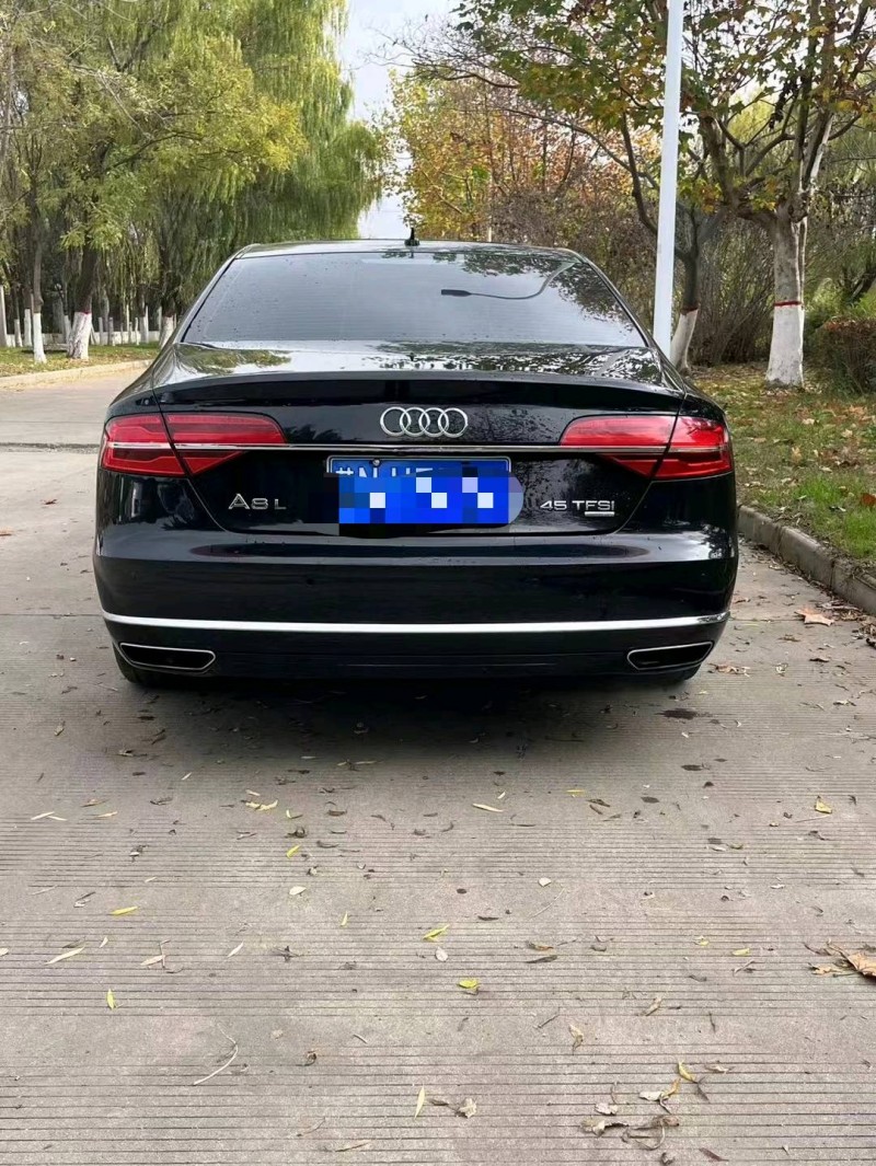 徐州16年奥迪A8L1