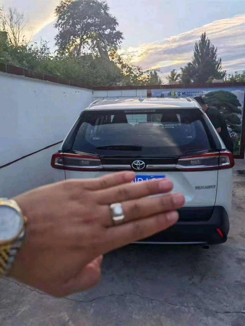 邯郸22年丰田威兰达2