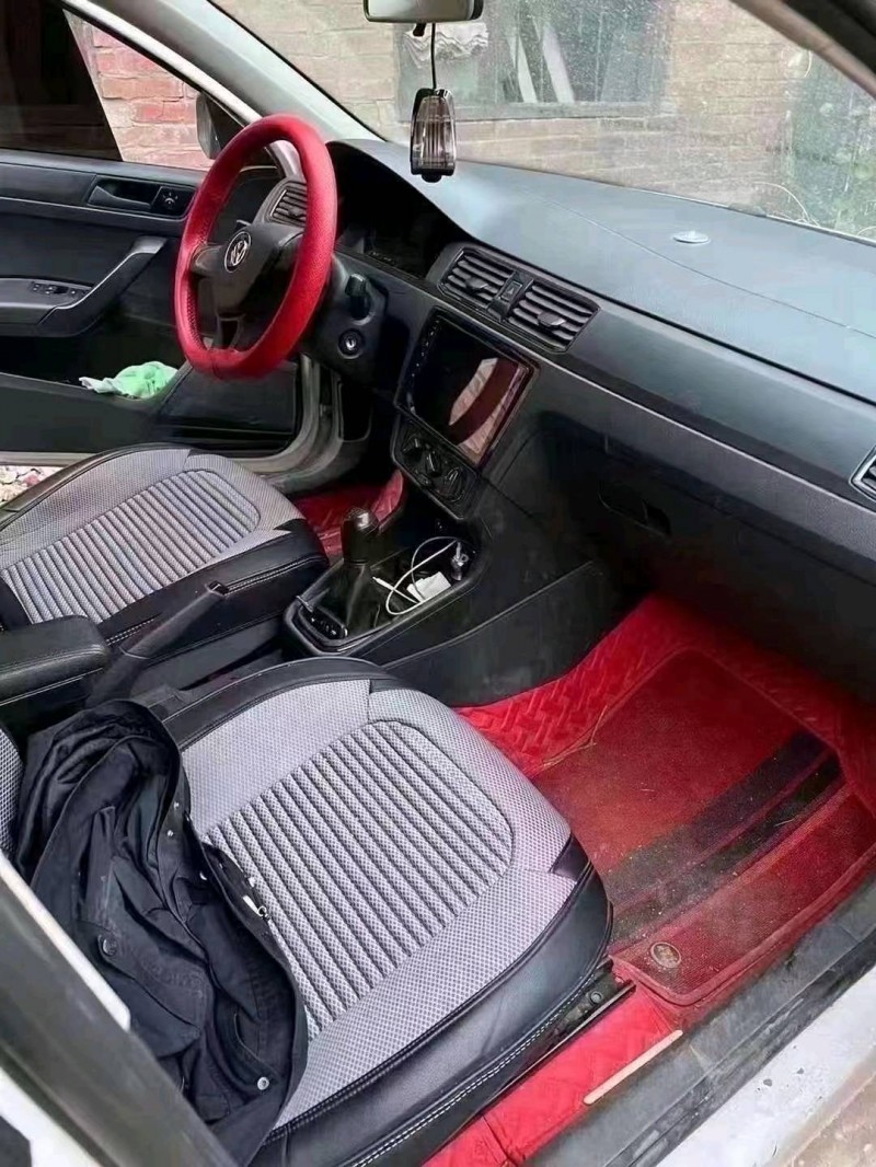 邯郸18年大众桑塔纳2