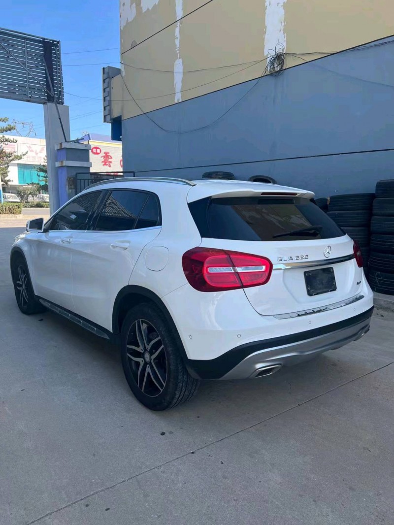 邯郸16年奔驰GLA7