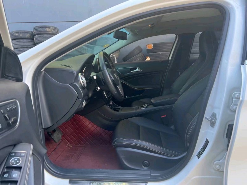 邯郸16年奔驰GLA8