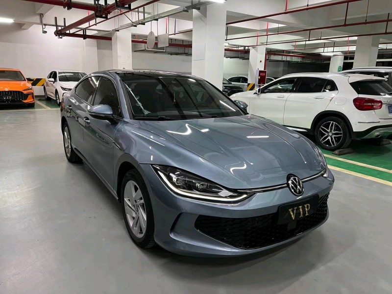 成都22年大众凌渡2